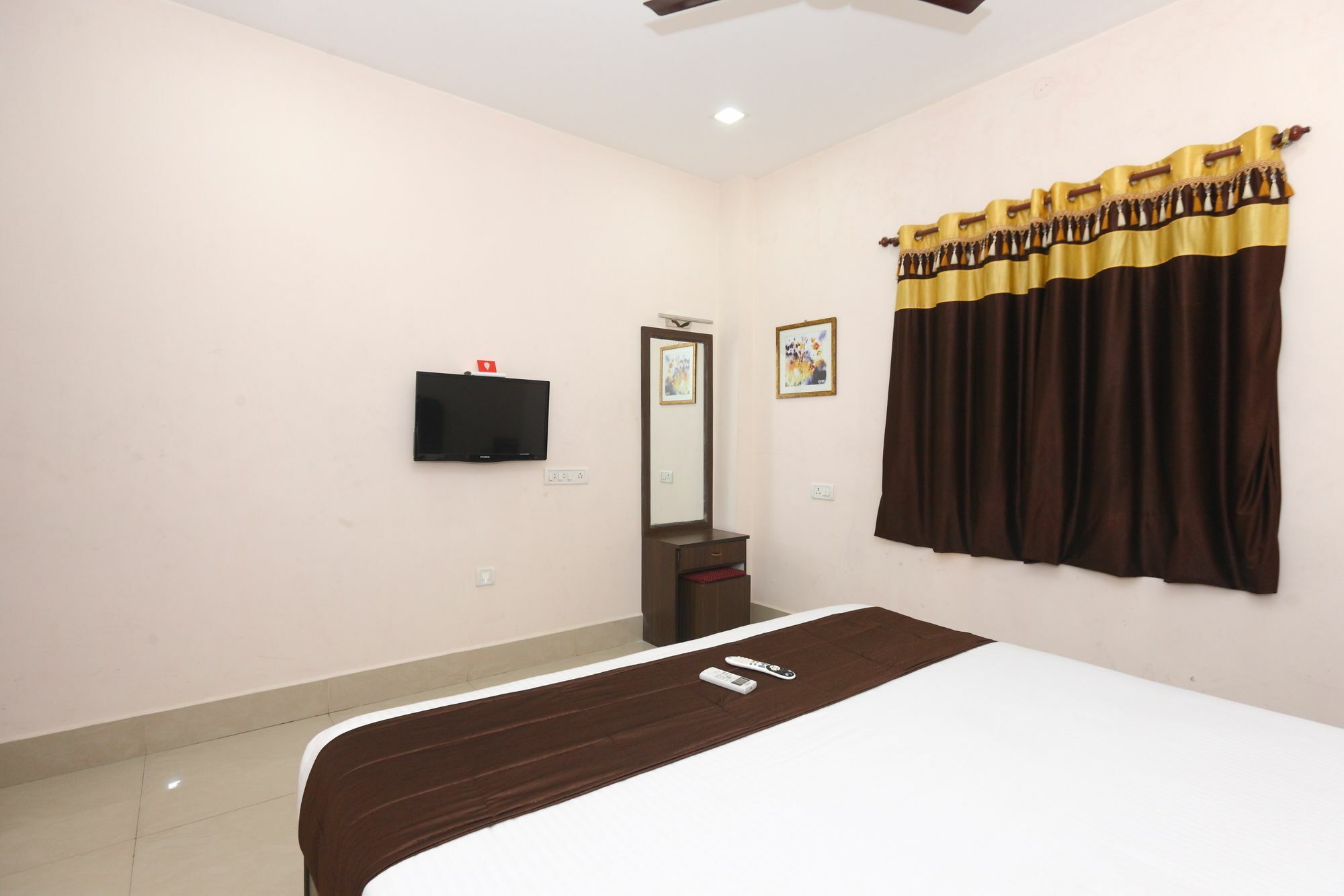 OYO 1246 Raaj Residency Chennai Exterior foto