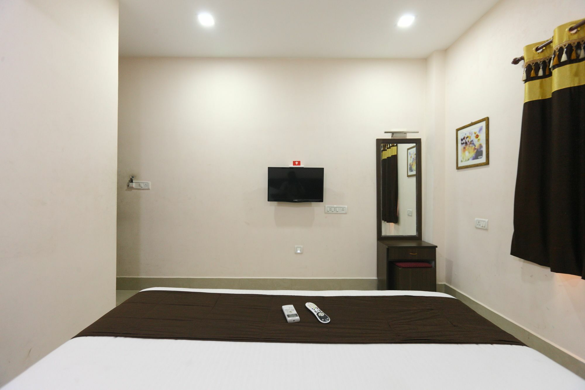 OYO 1246 Raaj Residency Chennai Exterior foto